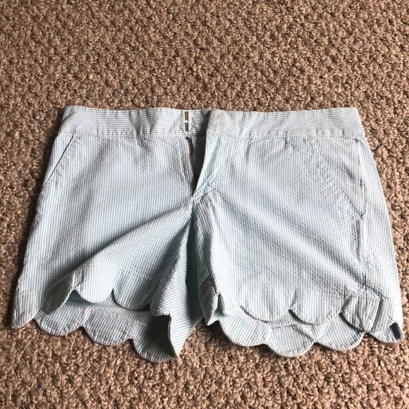 Lily Pulitzer Seersucker Shorts - Picture 1 of 3